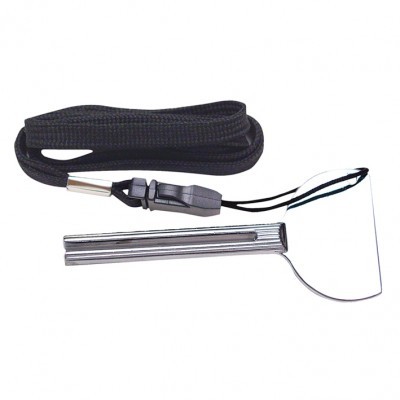 Corta-unhas metálico prateado com cordão preto e correia de tecido preta