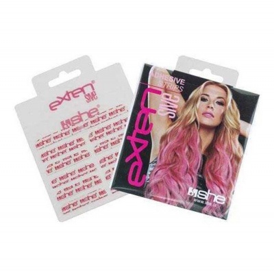 Embalagem de extensões de cabelo adesivas rosa com imagem de mulher e texto da marca