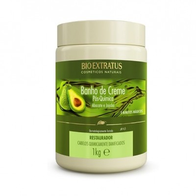 Frasco de Banho de Creme Pós-Química Bio Extratus com imagem de abacate