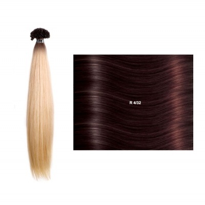 Feixe de cabelo loiro claro e amostra de cabelo castanho avermelhado R 4/32