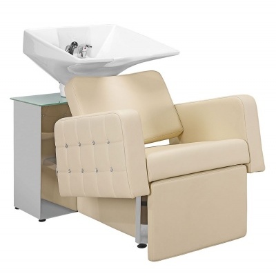 Cadeira de cabeleireiro bege com lava-cabeças branco e base branca