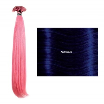 Extensões de cabelo rosa e amostra de cabelo azul escuro