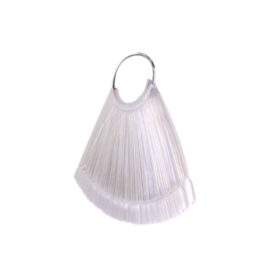 Mala de mão transparente com padrão de linhas verticais.