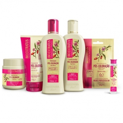 Produtos para cuidados capilares BIO EXTRATUS em embalagens creme e rosa, indicados para uso pós-coloração.