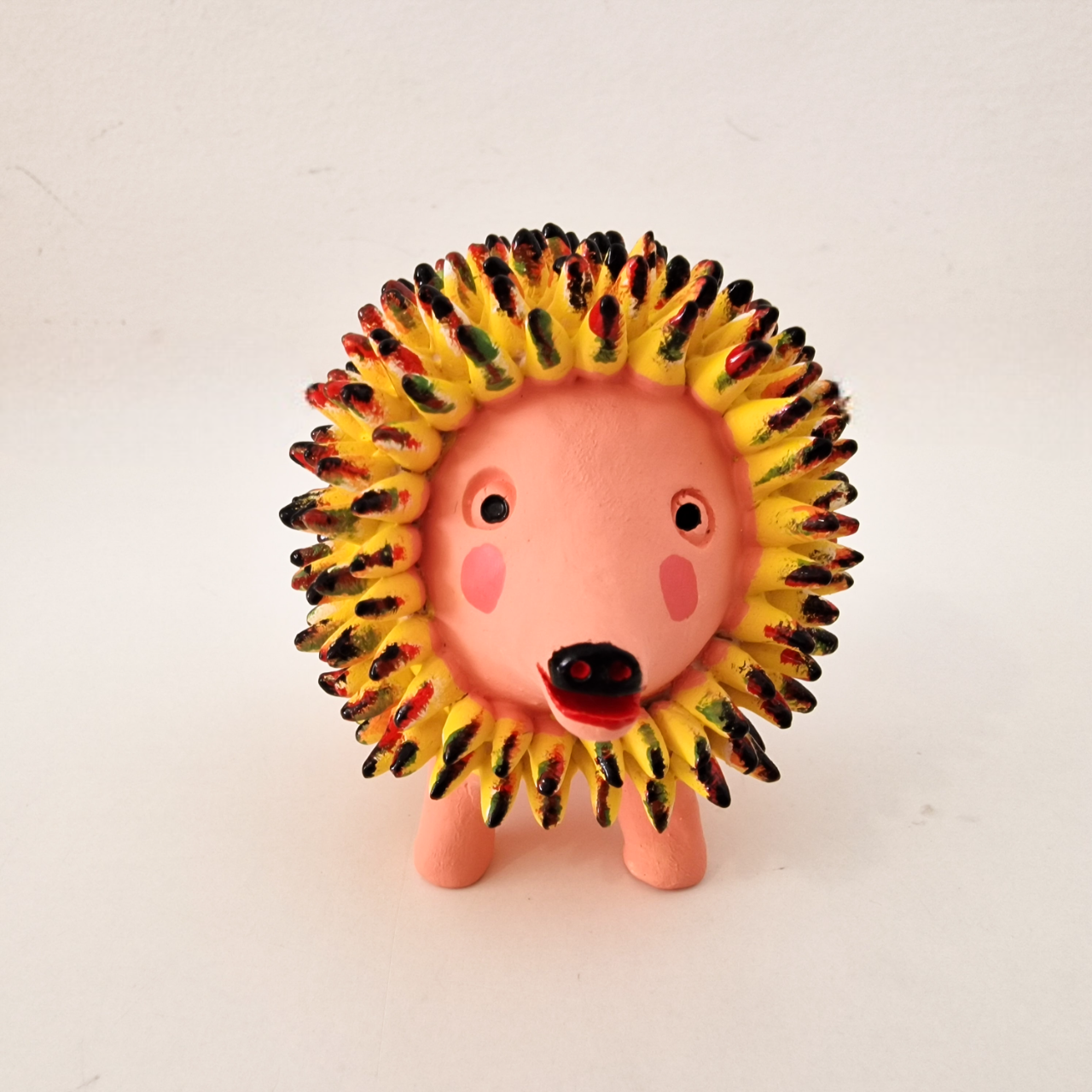 Ouriço Médio Figura decorativa de porco-espinho em cerâmica colorida