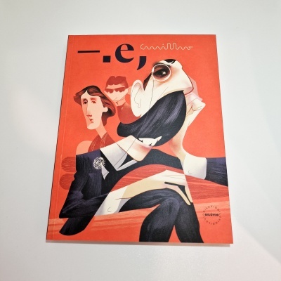 Capa de livro vermelho com ilustração artística de figuras humanas e texto ‘._e’ e selo ‘ELO DE PLATÃO’