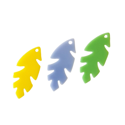 Etiquetas em forma de folha nas cores amarelo, azul claro e verde