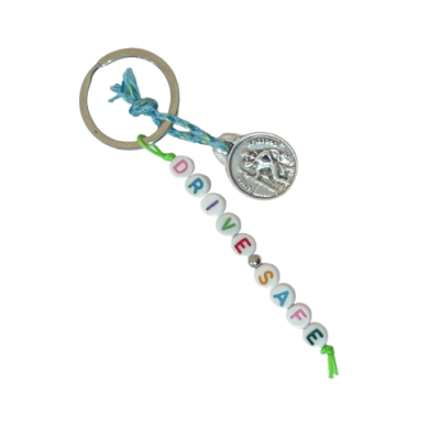 Chaveiro com contas e moeda portuguesa