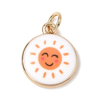 Medalha dourada redonda com desenho de sol sorridente laranja em fundo branco