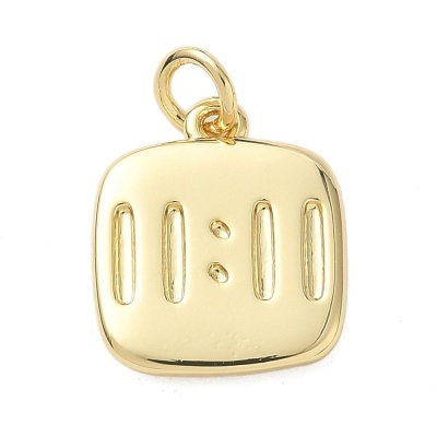 Pingente dourado quadrado com linhas verticais e sinal de dois pontos