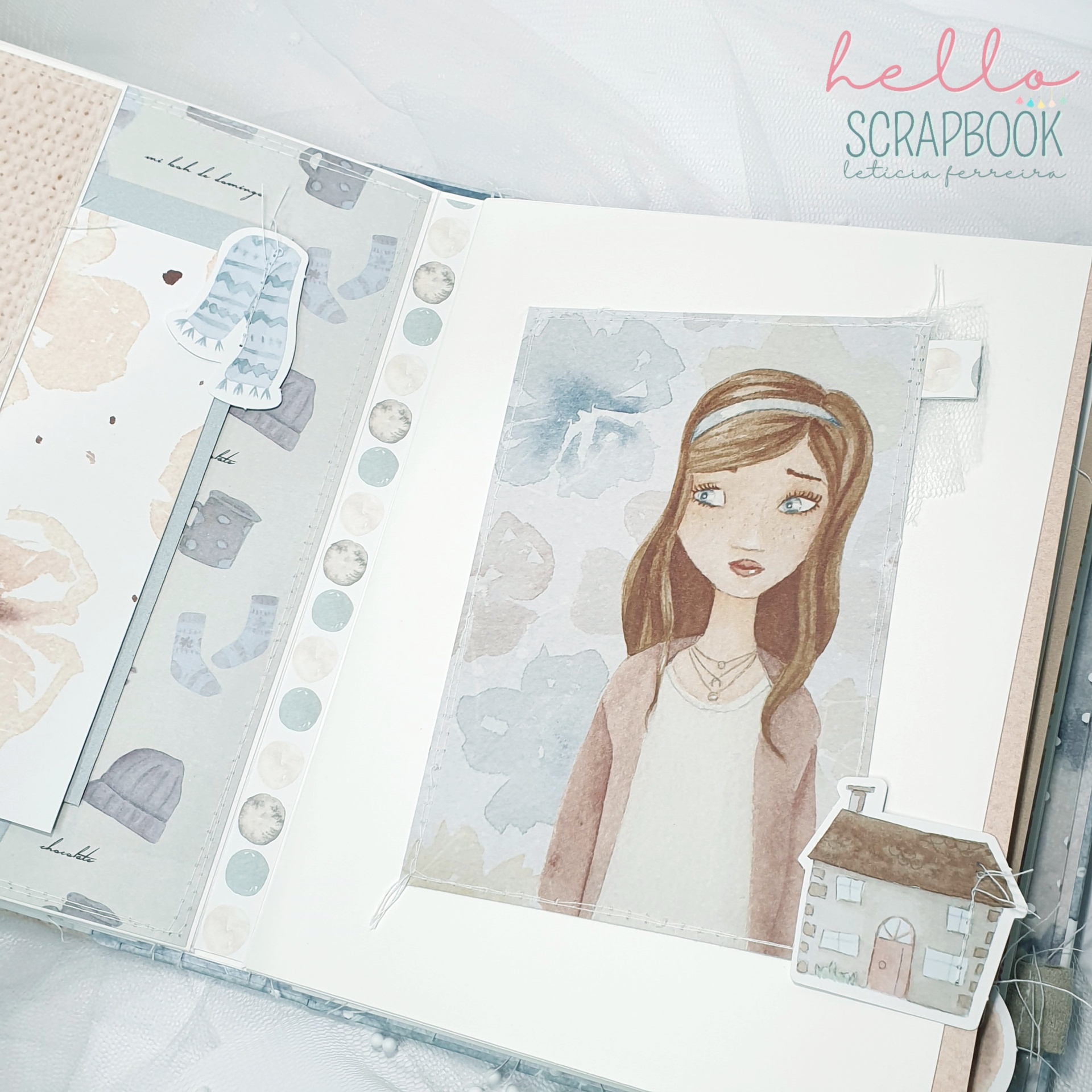 Scrapbook com ilustração de uma rapariga e recorte de casinha decorativa