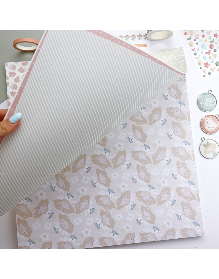 Folha dupla face para scrapbook com flores e listras em tons de bege e branco