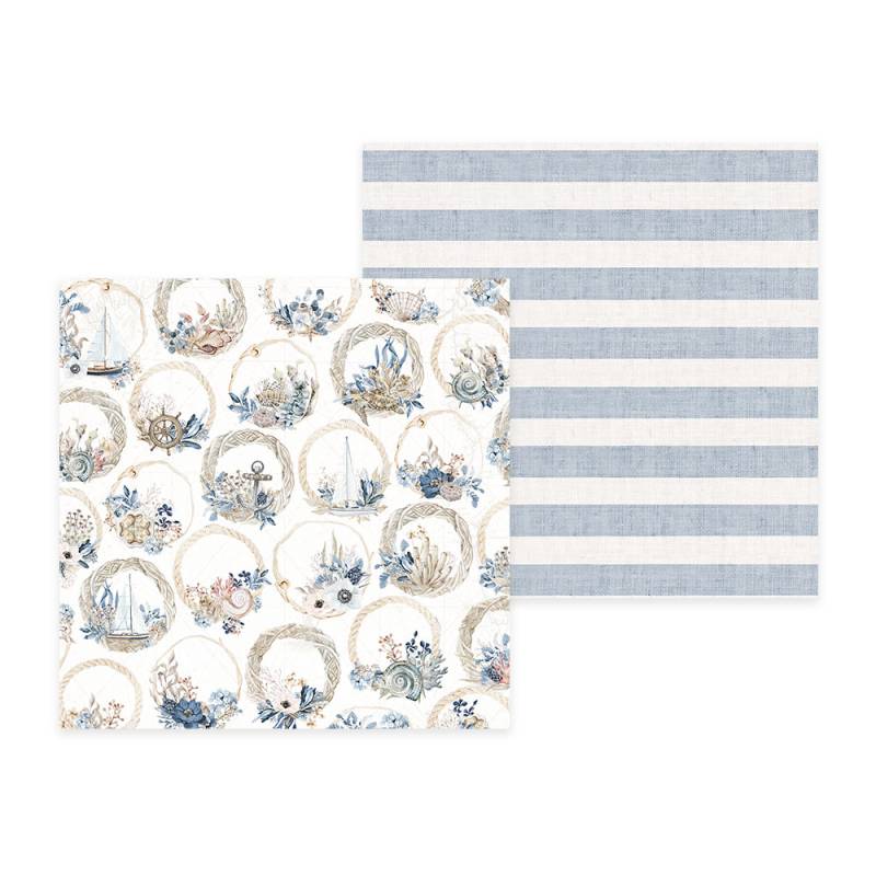 Dois tecidos quadrados com padrões náuticos e riscas azuis