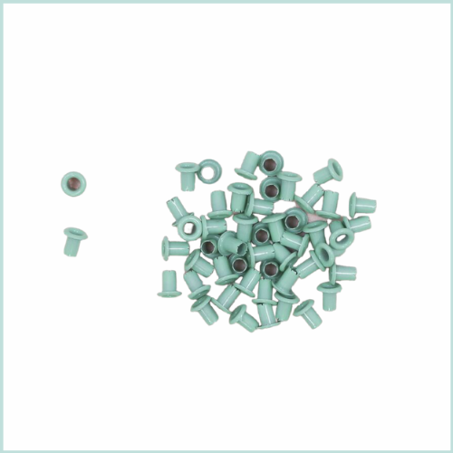 Conjunto de ilhós pequenos verdes com interior metálico