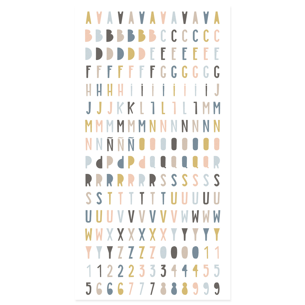 Folha com letras e números coloridos alinhados em filas