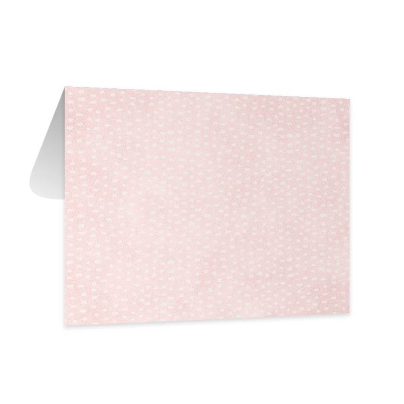 Papel de embrulho rosa com padrão de corações brancos