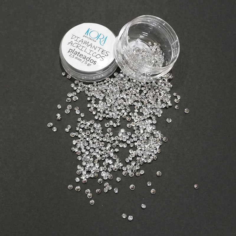 Frasco com cristais acrílicos transparentes e tampa com texto em fundo preto