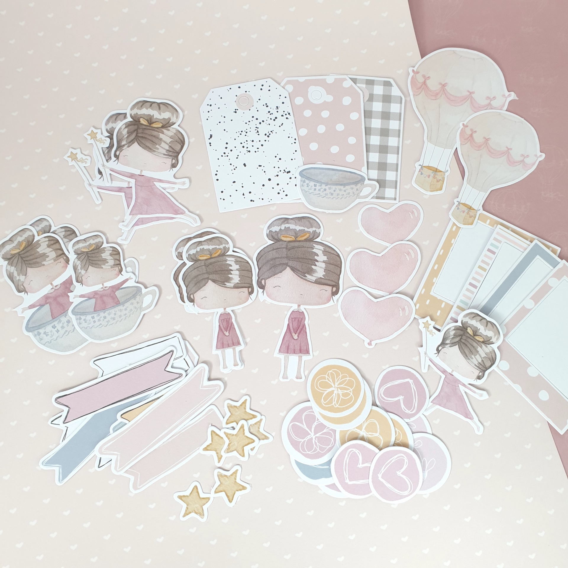 Autocolantes decorativos coloridos com vários desenhos e padrões em tons pastéis