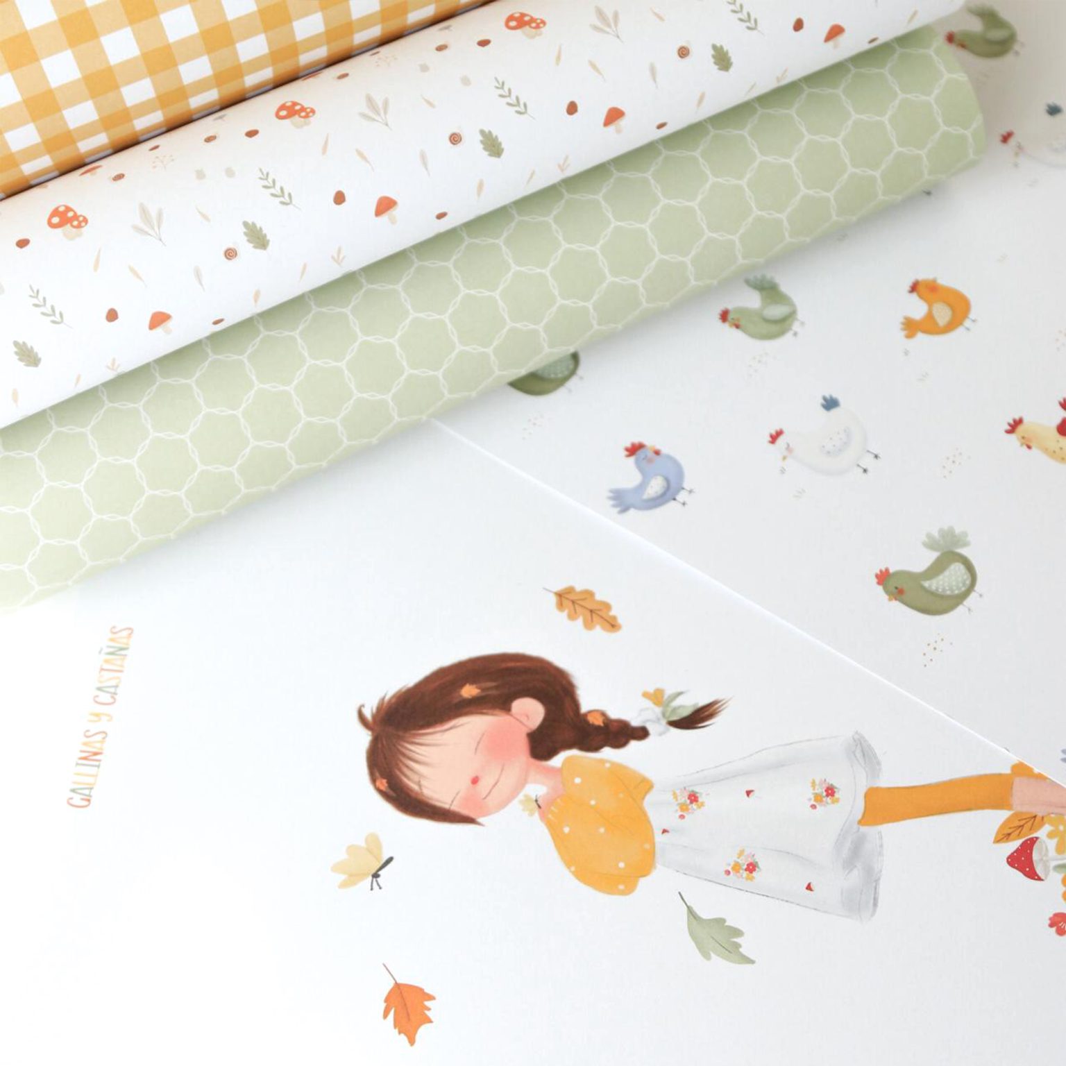 tecidos coloridos com padrões variados incluindo xadrez, cogumelos, hexágonos e galinhas, com ilustração de menina e texto