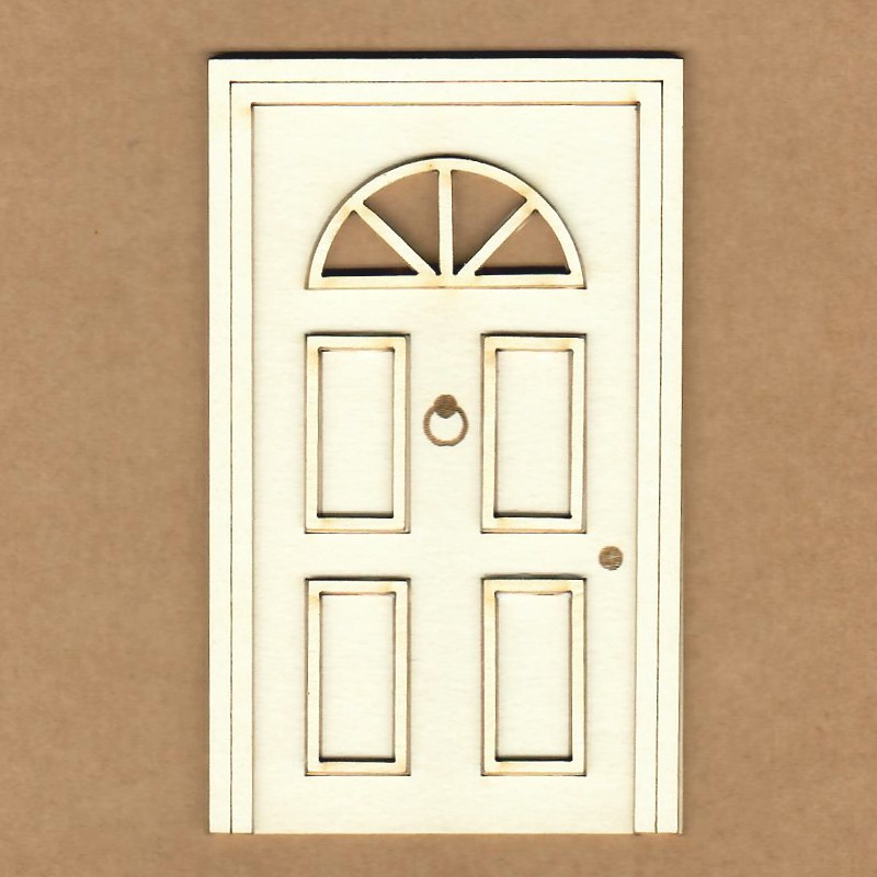 Porta decorativa branca em madeira com painéis retangulares e meia-lua no topo