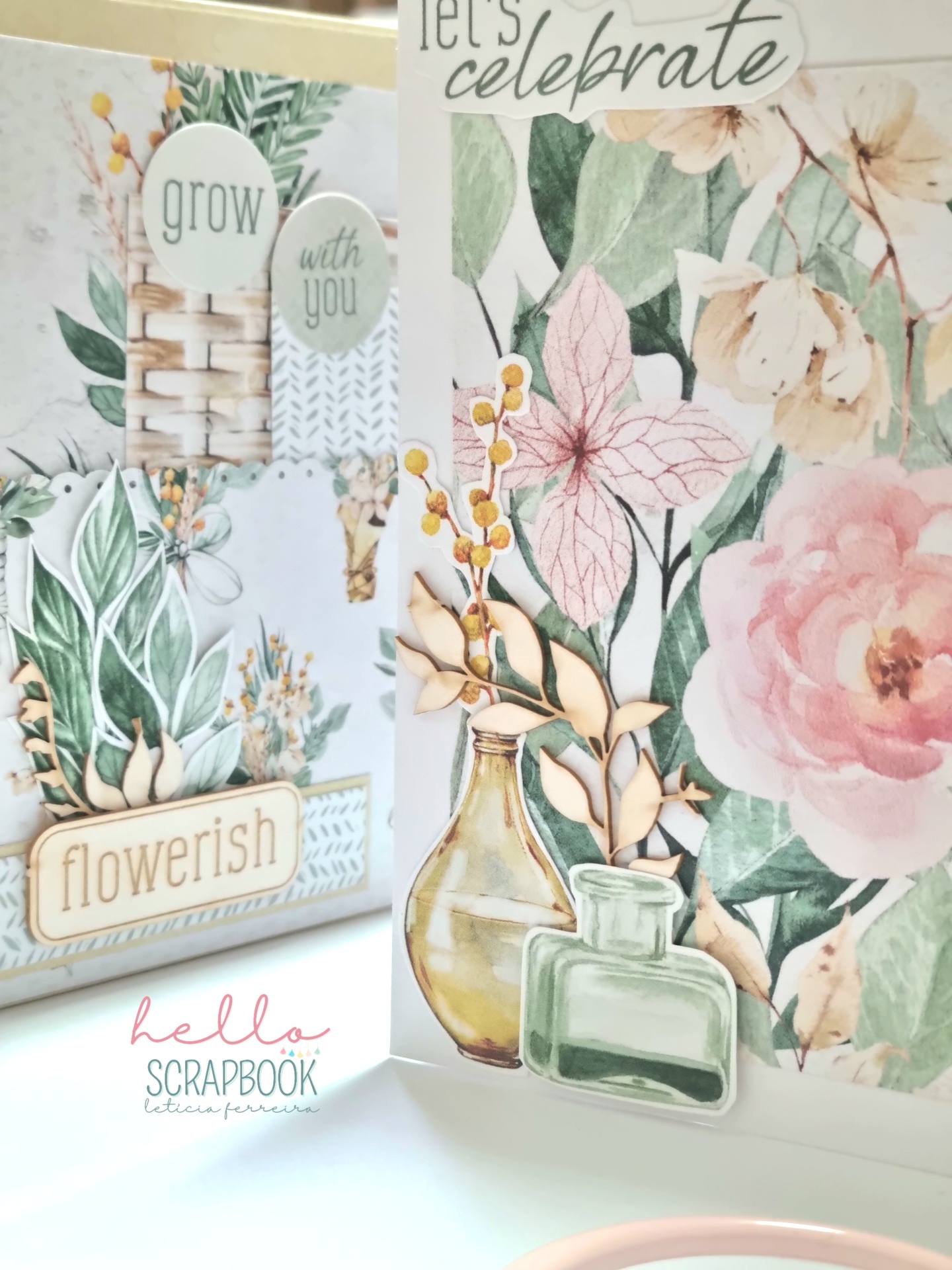 Cartões florais decorativos com frases em inglês em tons pastel