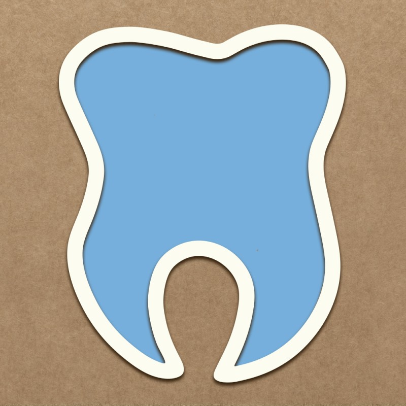Ícone de dente azul com contorno branco em fundo castanho