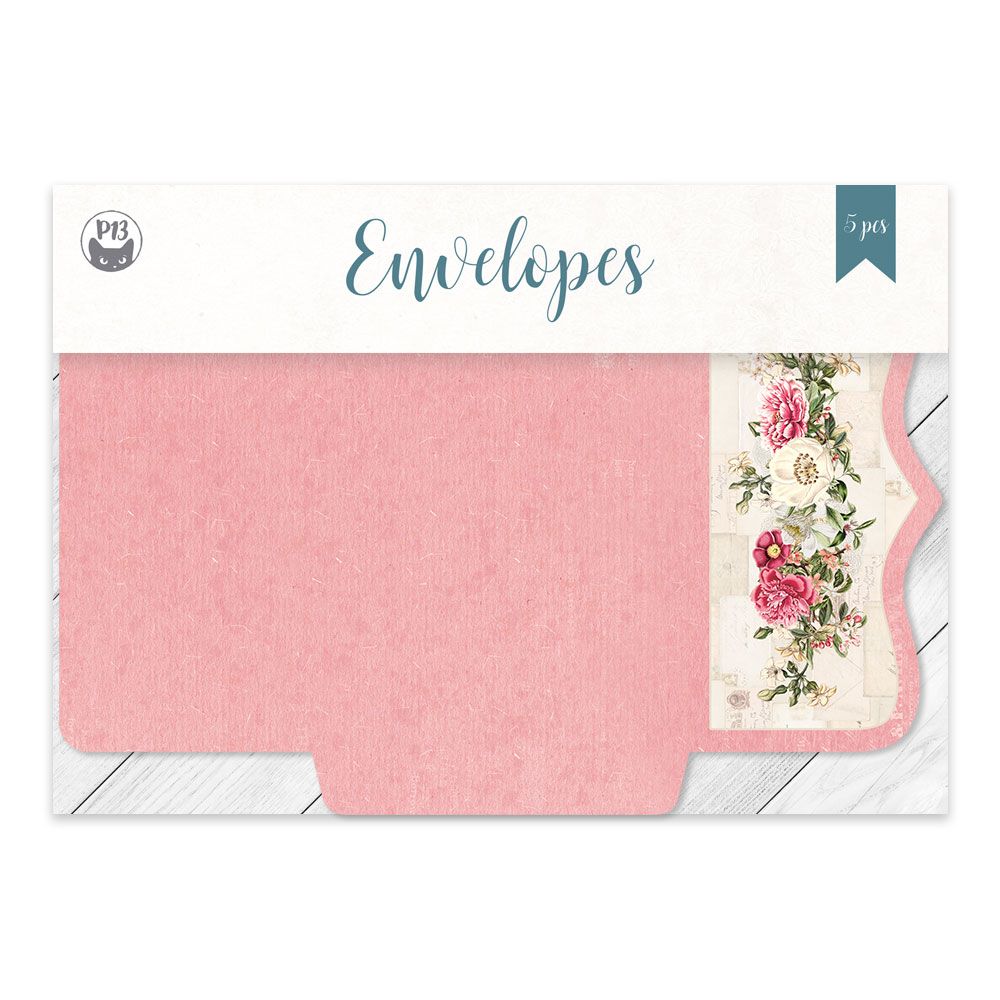 Envelope rosa com padrão floral e embalagem branca com texto