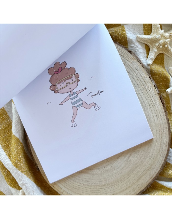 Ilustração de criança com fato de banho às riscas, máscara de mergulho e barbatanas cor-de-rosa