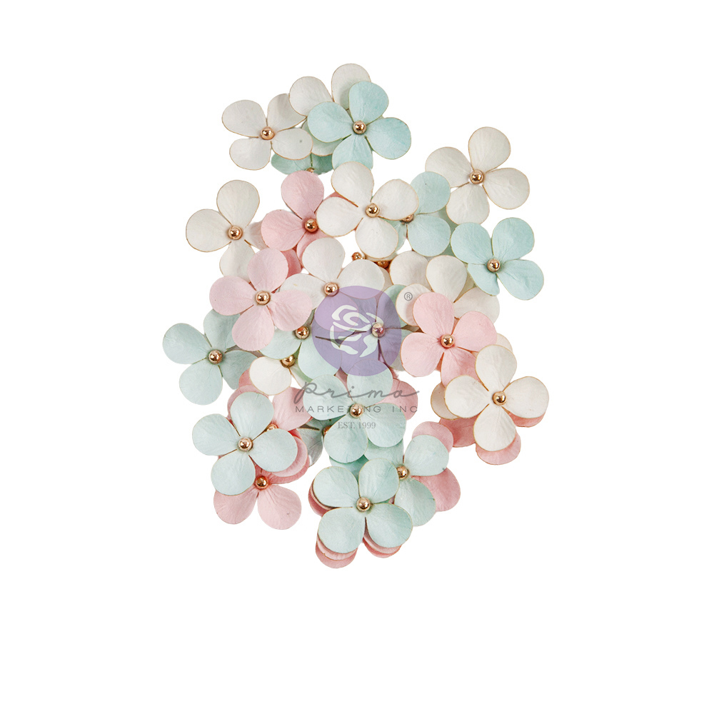 Flores decorativas de tecido em azul, rosa e branco com centros dourados