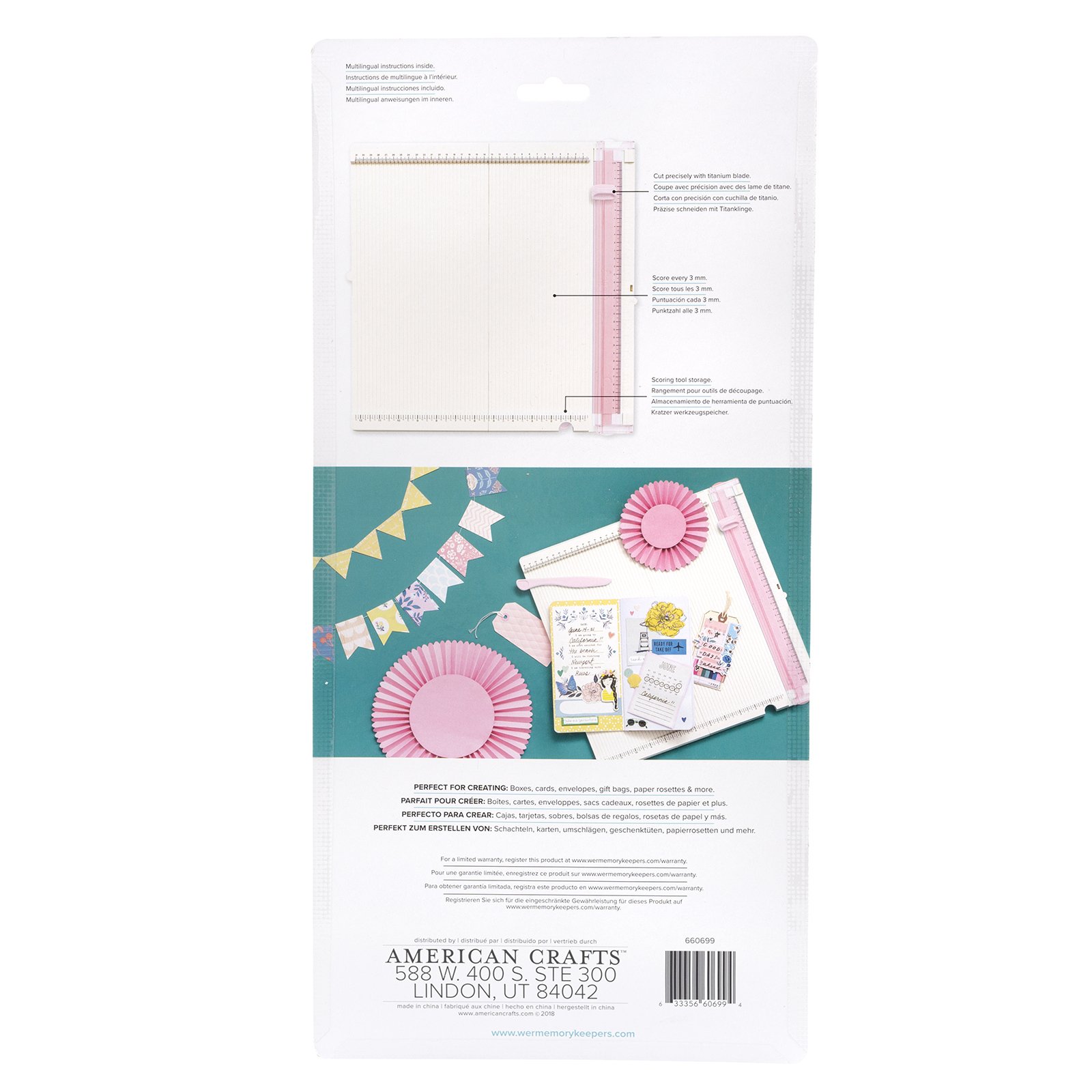 Kit para fazer pompons em papel com placa, régua rosa e embalagem com texto em inglês