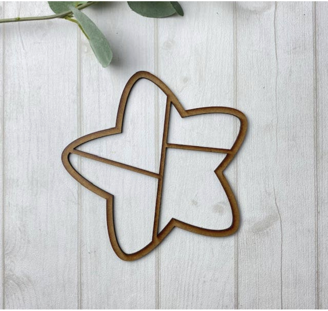 Suporte decorativo em madeira formato estrela de cinco pontas