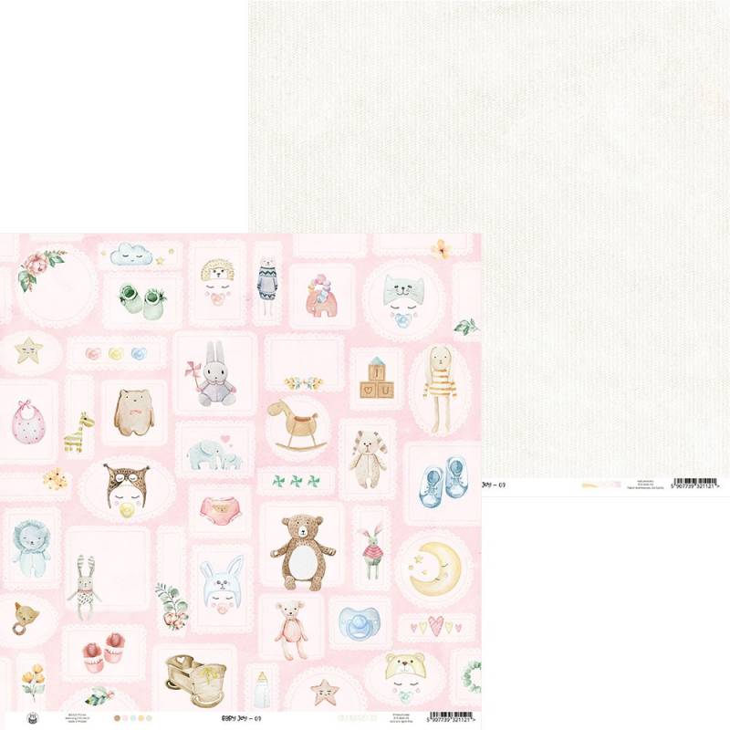 Papel de parede infantil rosa e creme com desenhos de animais e brinquedos em quadros