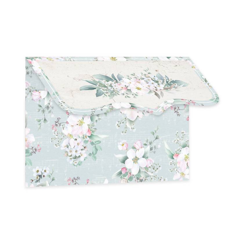 Envelope de tecido azul claro com padrão floral e aba bordada.