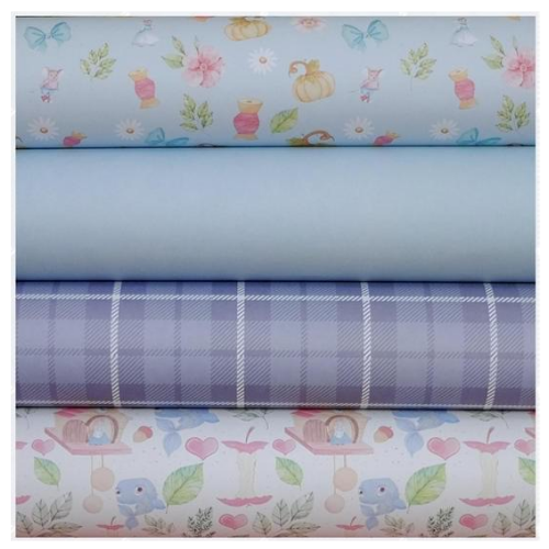 Tecidos com estampas de ursinhos, padrão xadrez azul e pássaros, e tecido liso azul claro