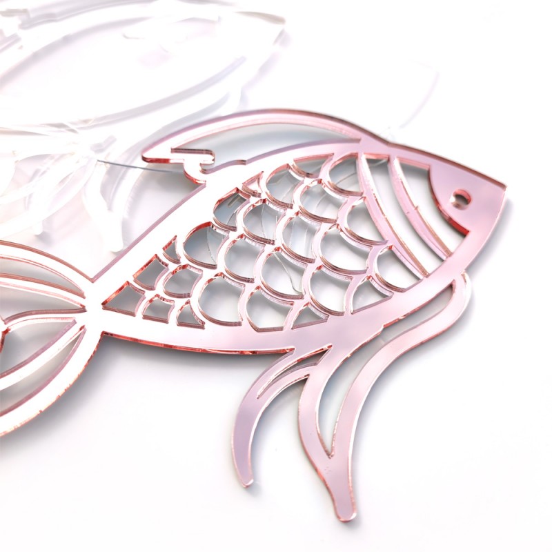 Peixe decorativo em acrílico transparente com bordas rosadas