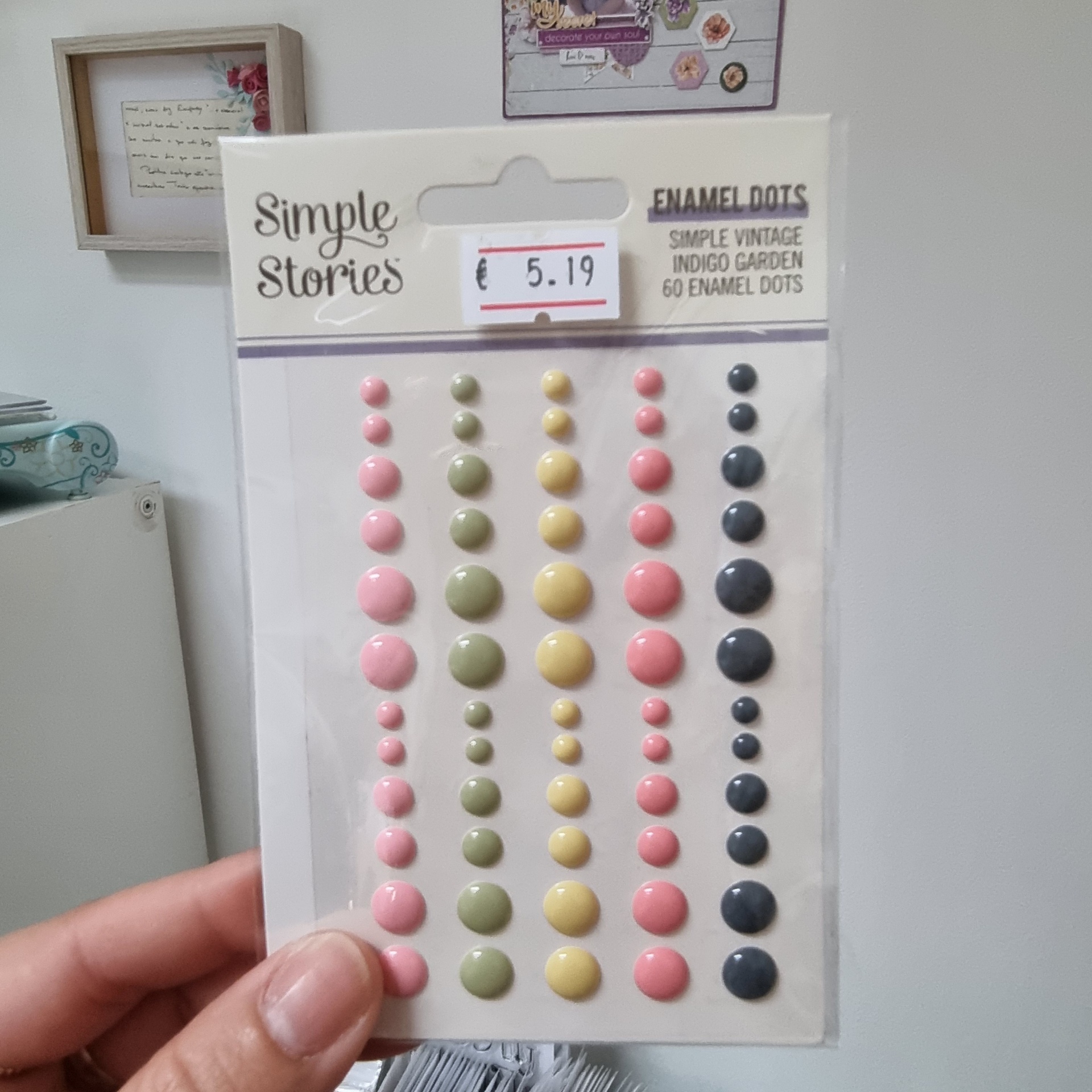 Pacote de esmaltes decorativos em várias cores pastel da Simple Stories