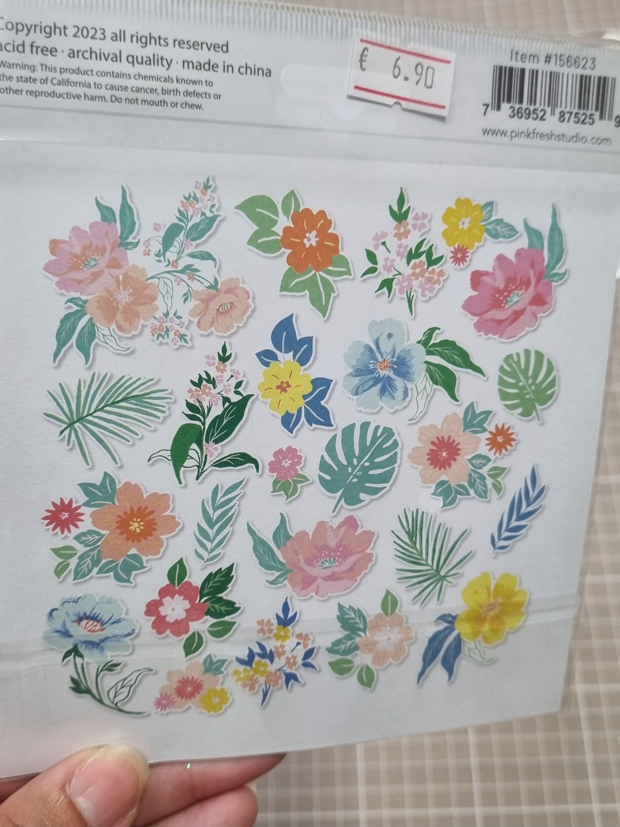 Autocolantes florais e de folhas coloridas em papel fosco