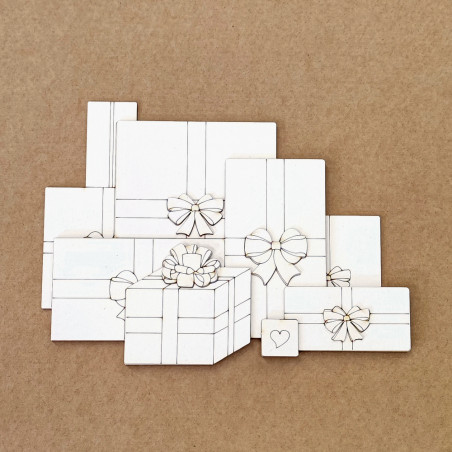 Ilustração em papel de caixas de presente brancas com laços desenhados