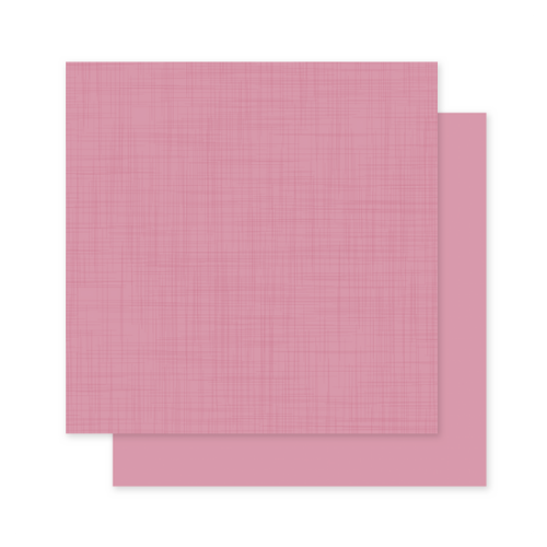 Duas folhas quadradas de papel cor rosa com padrão de grelha e lisa