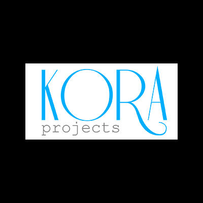 Logótipo azul 'KORA' e preto 'projects' em fundo branco