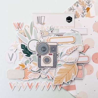 Etiquetas autocolantes decorativas coloridas em tons pastel