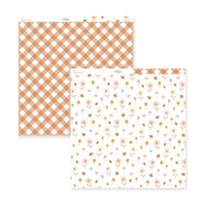 Folhas de papel de embrulho com padrão xadrez castanho e branco e padrão floral cor-de-rosa e verde.