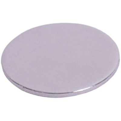 Disco circular prateado sobre fundo branco