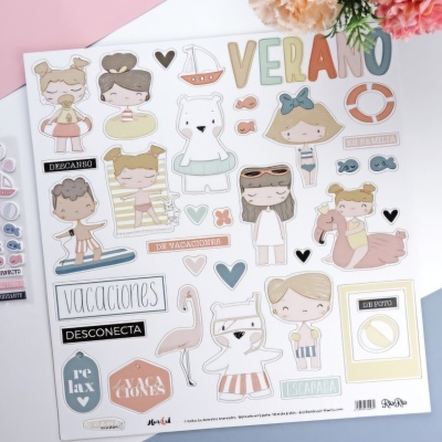 Folha de autocolantes coloridos com tema de verão e personagens infantis