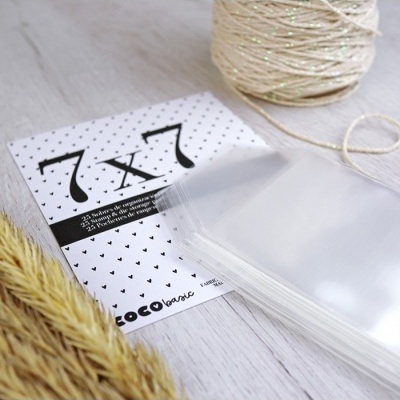 Pacote de sacos transparentes plásticos com padrões de corações e embalagem COCO basic