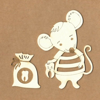 Figura de rato e saco decorativos em madeira com desenho de dente