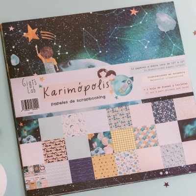 Pacote de papéis para scrapbooking com tema espaço e estrelas
