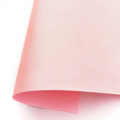 Folha rosa claro com textura suave