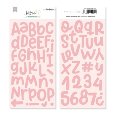 Autocolantes de letras e números cor-de-rosa em folhas brancas