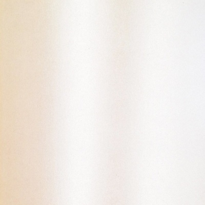 Superfície branca lisa com sombra vertical ao centro